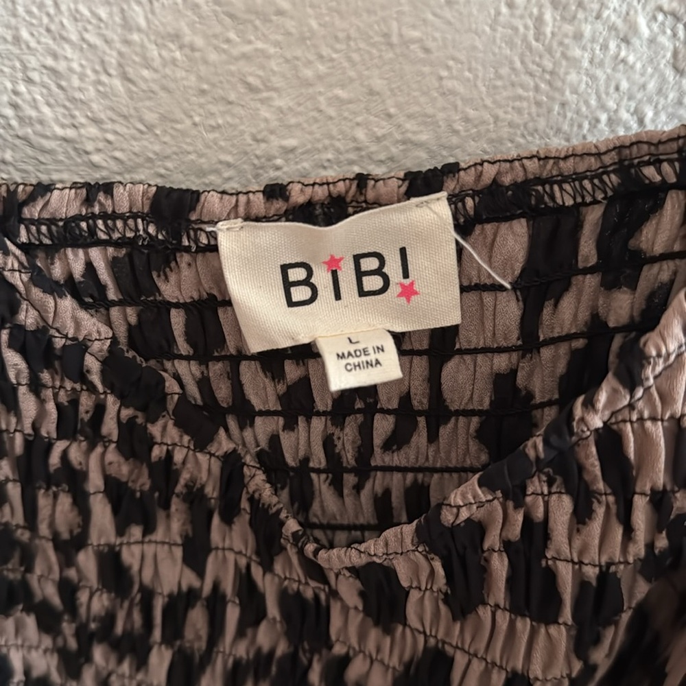 Women’s Leopard Print Top - Picture 3 of 7